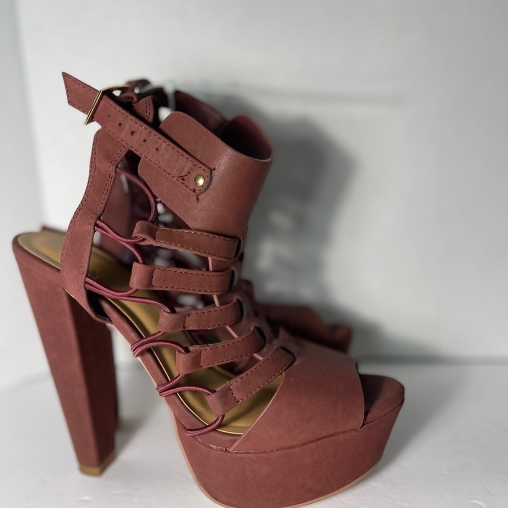 Speed limit 98 Burgundy Heels